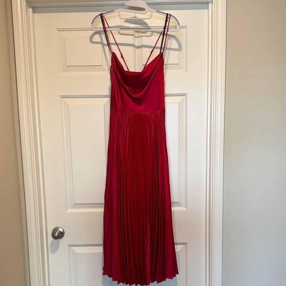 Elegant Red Pleated Dress